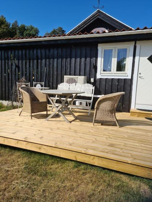 Foertjusande Gaesthus Med Parkering Fjällbacka المظهر الخارجي الصورة